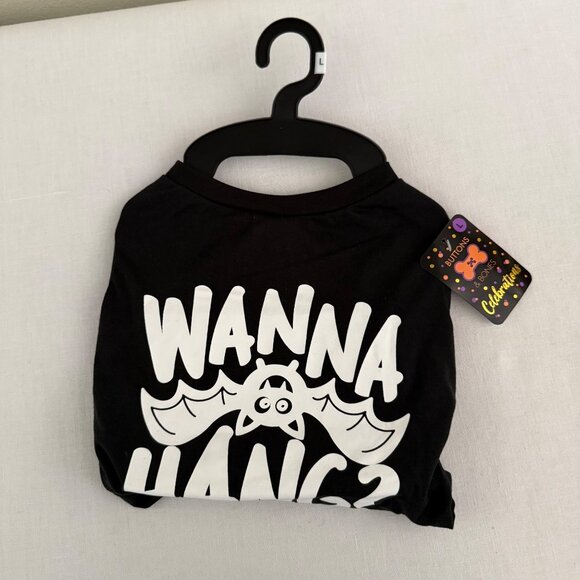 Wanna Hang Dog Shirt Halloween Pet Tee Size L Black Bat Design Buttons and Bones - Picture 3 of 6